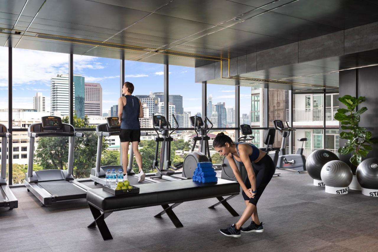 Hotel Ascott Embassy Sathorn Bangkok Exteriér fotografie The gym at The Standard
