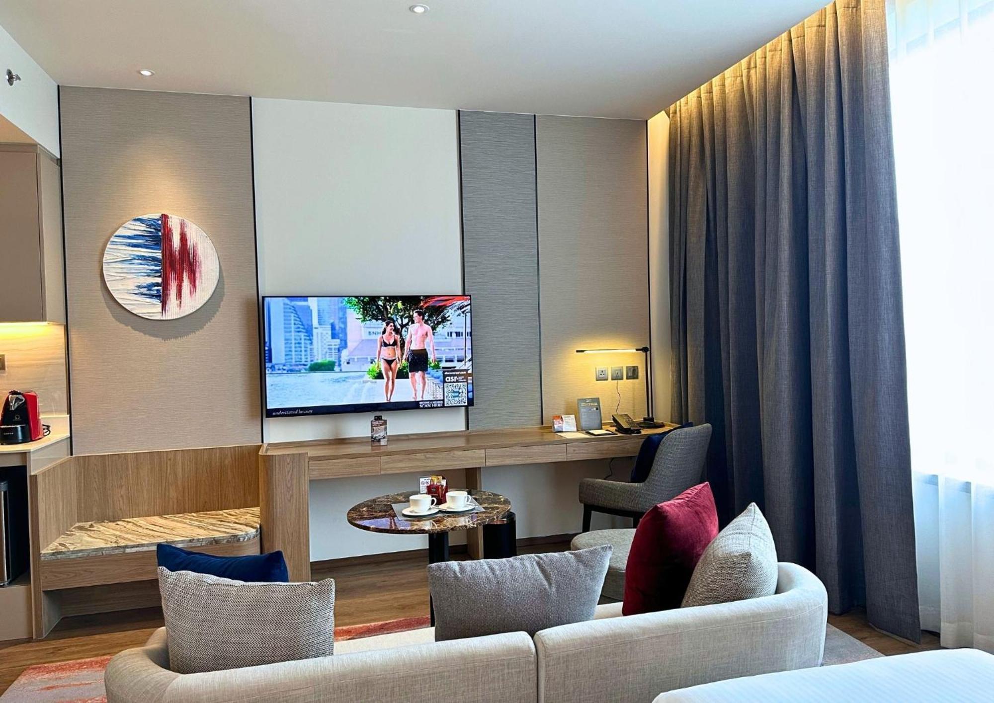 Hotel Ascott Embassy Sathorn Bangkok Exteriér fotografie A living room in a hotel