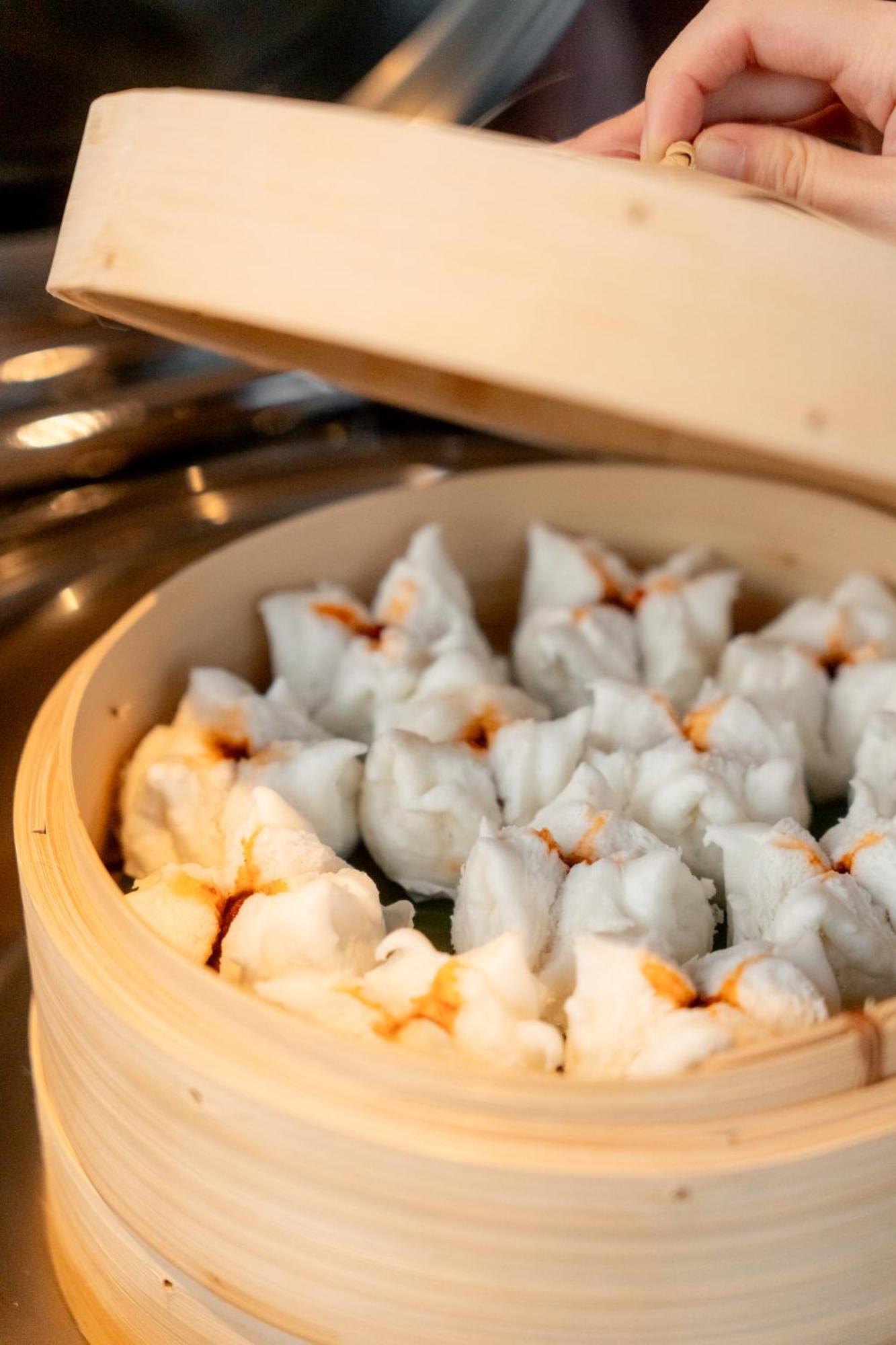 Hotel Ascott Embassy Sathorn Bangkok Exteriér fotografie Steamed dumplings