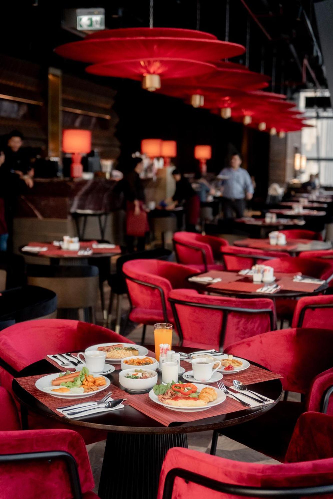 Hotel Ascott Embassy Sathorn Bangkok Exteriér fotografie The interior of the restaurant